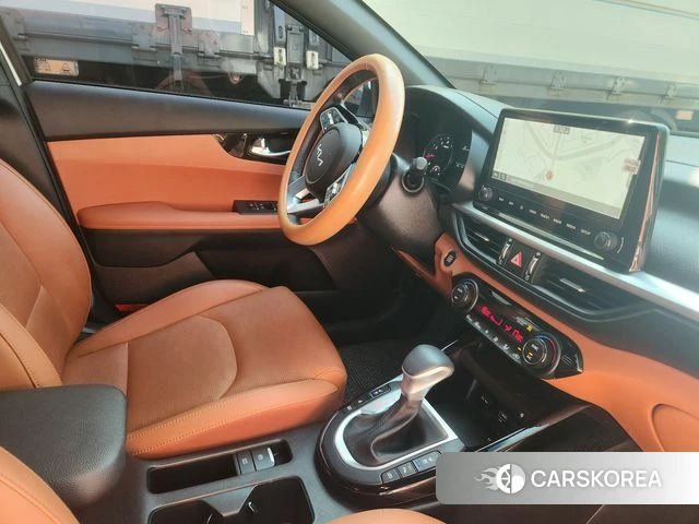 Kia The New K3 2nd generation 2022 Белый из Кореи, фото 5