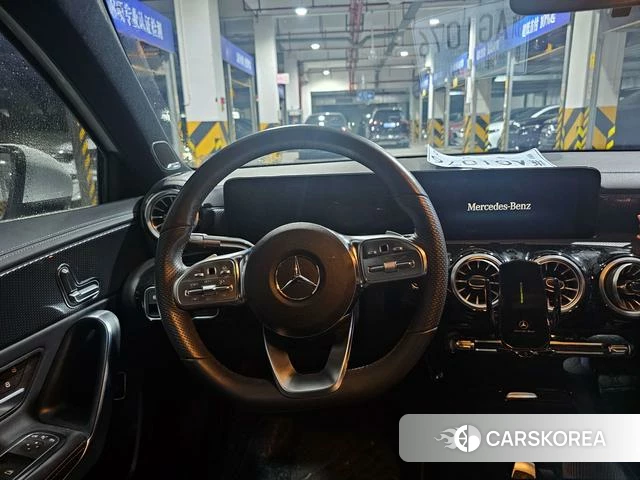 Mercedes-Benz Class A 2023 Белый из Китая, фото 5