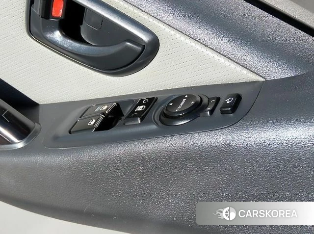 Hyundai The New Grand Starex 2020 Серебристо-серый из Кореи, фото 5