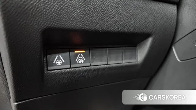 Peugeot e-2008 second generation 2021 Оранжевый из Кореи, фото 5