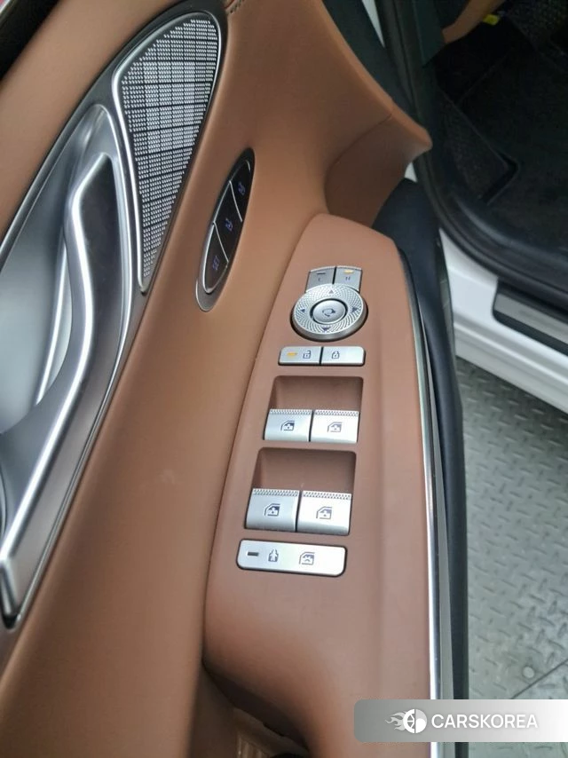 Genesis GV70 2025 Белый из Кореи, фото 5