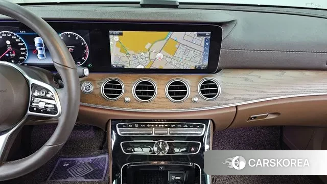 Mercedes-Benz E-Class W213 2019 Черный из Кореи, фото 5