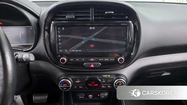 Kia Soul Booster EV 2019 Белый из Кореи, фото 5