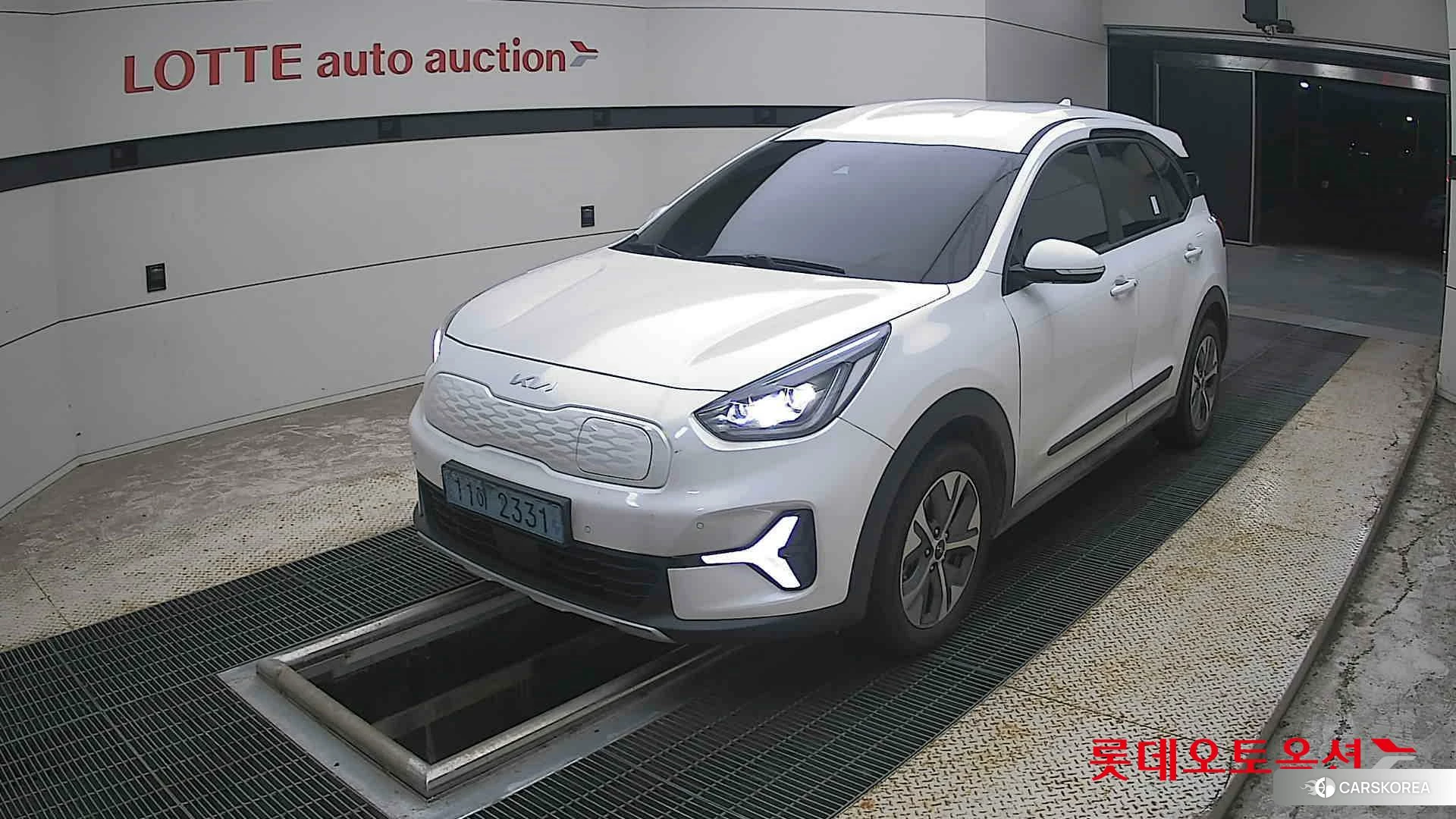 Kia Niro Plus 2023 Snow White Pearl (optional) из Кореи, фото 5