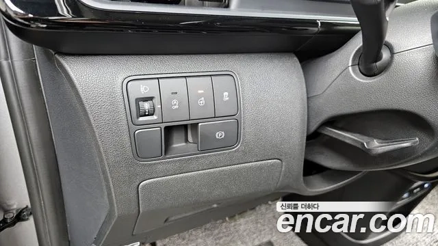 Hyundai Staria 2022 Серебристо-серый из Кореи, фото 5