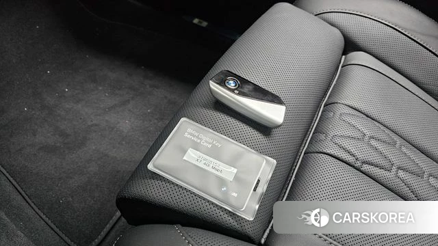 BMW X7 (G07) 2026 Белый из Кореи, фото 5