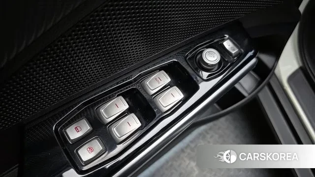 Ssangyong Tivoli Armor 2018 Белый из Кореи, фото 5