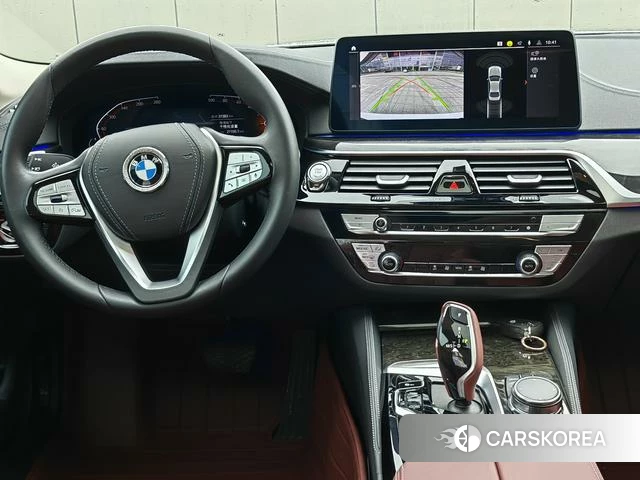 BMW 5 series 2023 Белый из Китая, фото 5