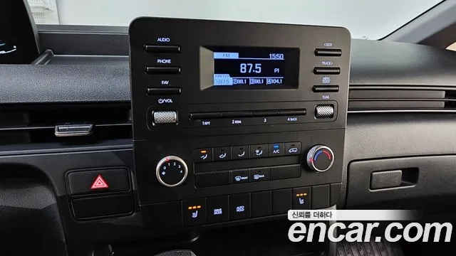 Hyundai Staria 2022 Белый из Кореи, фото 5