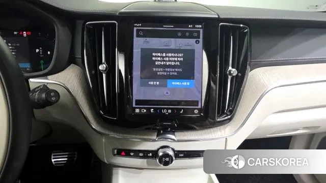 Volvo XC60 second Generation 2023 Черный из Кореи, фото 5