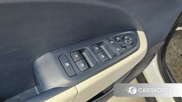 Hyundai Venue 2021 Белый из Кореи, фото 5