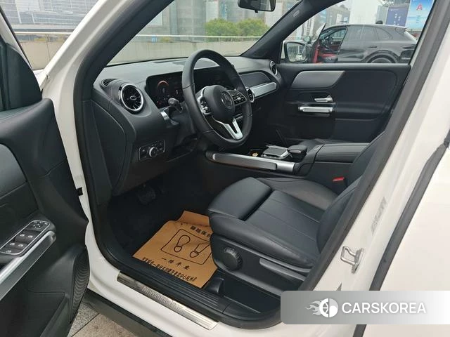 Mercedes-Benz GLB 2023 Белый из Китая, фото 5