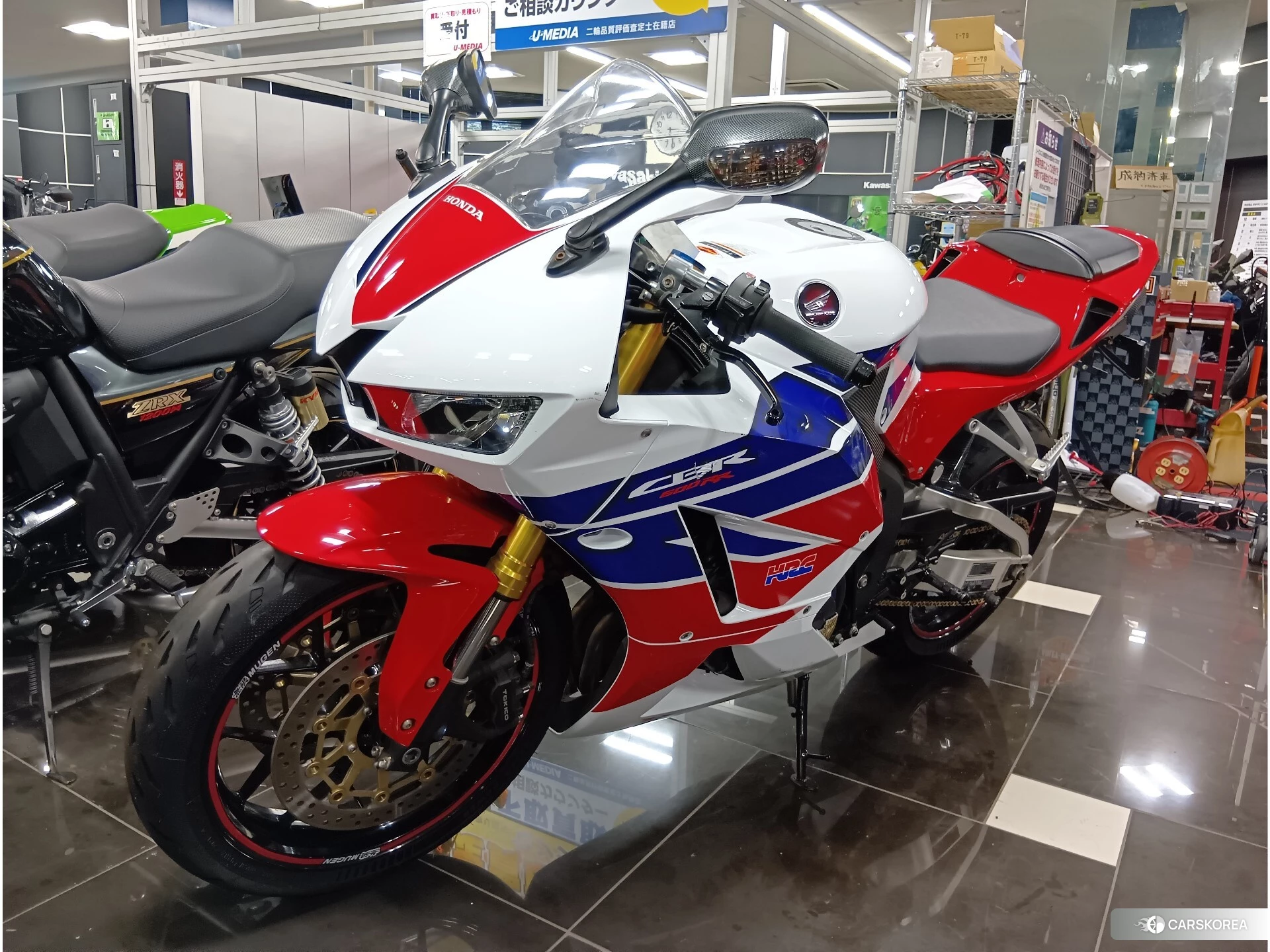 Проданный Honda CBR600RR id 3947845 из Японии, фото 4