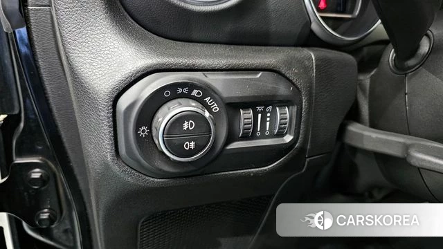 Jeep Wrangler (JL) 2021 Черный из Кореи, фото 5