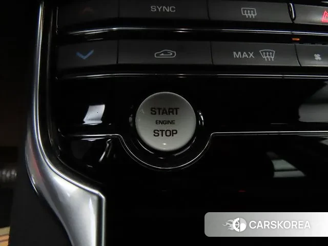 Jaguar XF (X260) 2018 Белый из Кореи, фото 5