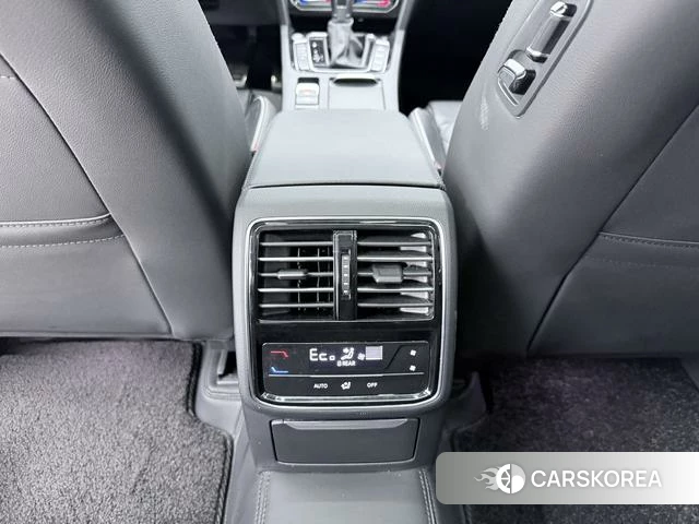 Volkswagen Magotan PHEV 2024 Черный из Китая, фото 5
