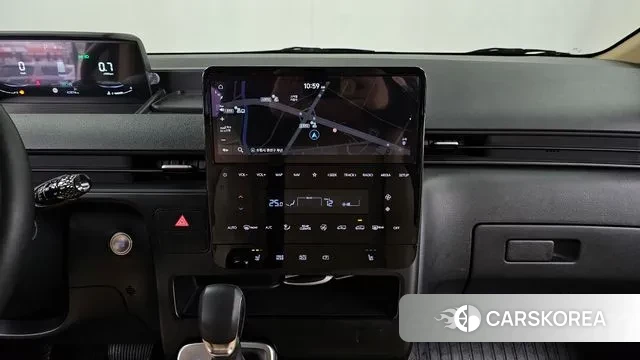 Hyundai Staria 2023 Белый из Кореи, фото 5