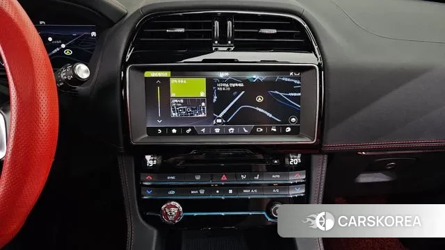 Jaguar F-PACE 2019 Черный из Кореи, фото 5