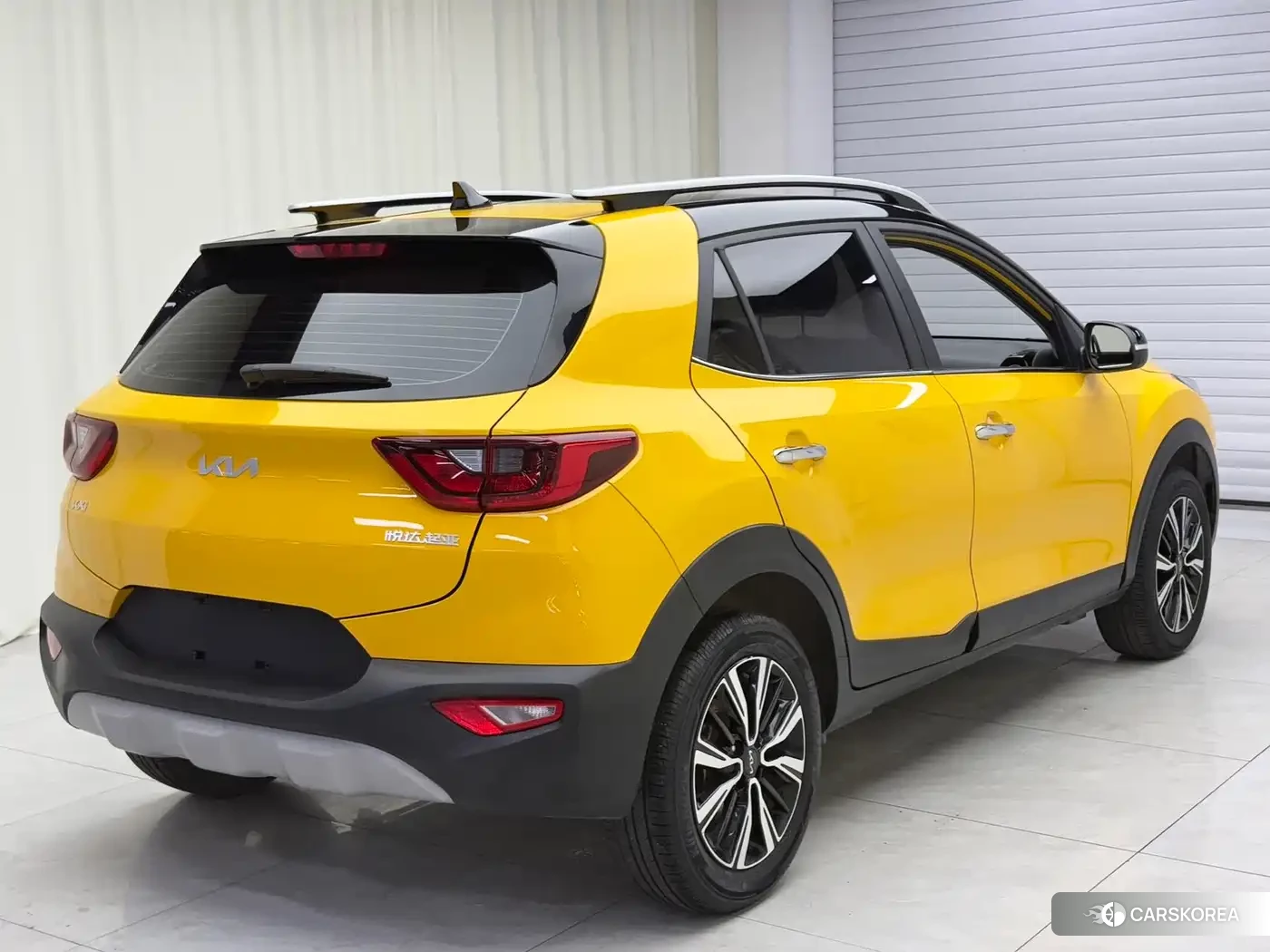 Kia KX1 2022 Yellow/orange из Китая, фото 5