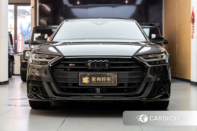 Audi S8 2021 Темно-серый из Китая, фото 5