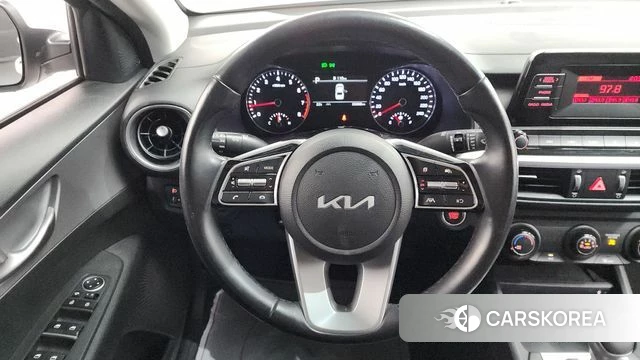 Kia The New K3 2nd generation 2021 Белый из Кореи, фото 5