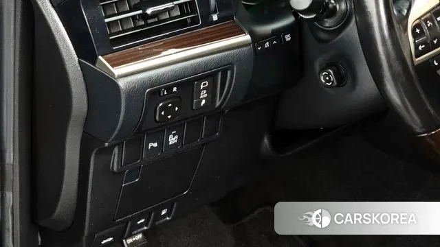 Lexus New ES300h 2018 Черный из Кореи, фото 5