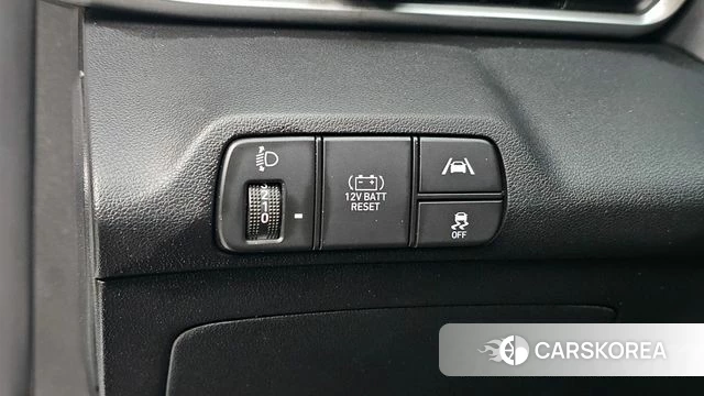 Hyundai Avante Hybrid (CN7) 2022 Белый из Кореи, фото 5