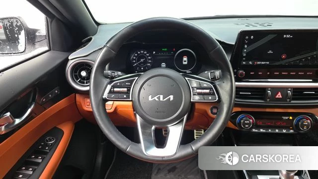 Kia The New K3 2nd generation 2024 Белый из Кореи, фото 5