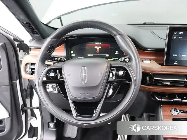 Lincoln Aviator 2nd generation 2021 Белый из Кореи, фото 5