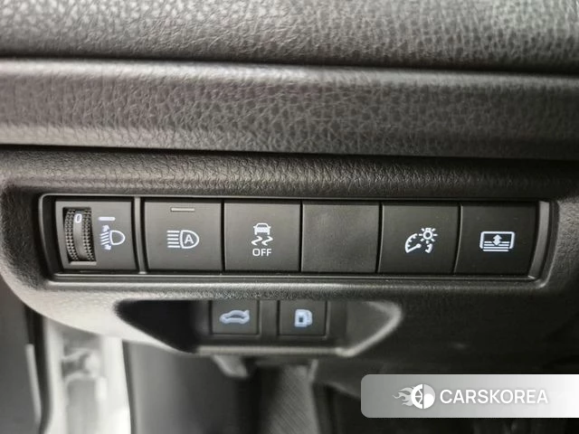 Toyota Camry (XV80) 2025 Белый из Кореи, фото 5