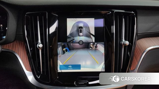 Volvo V60 Cross-Country 2nd Generation 2025 Белый из Кореи, фото 5