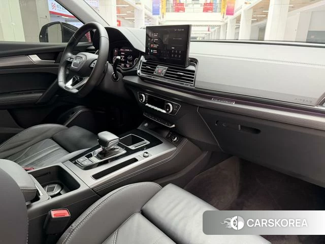 Audi Q5L 2022 Черный из Китая, фото 5