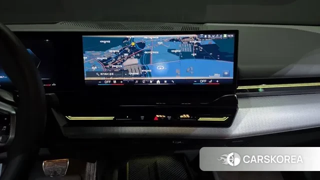 BMW 5 Series (G60) 2024 Синий из Кореи, фото 5