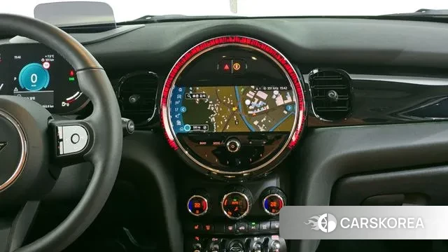 Mini Cooper 2024 Белый из Кореи, фото 5