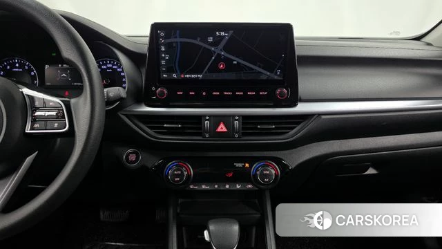 Kia The New K3 2nd generation 2021 Белый из Кореи, фото 5