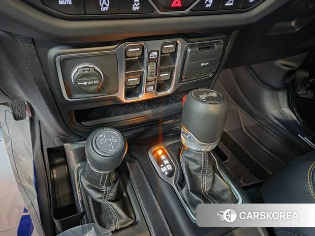 Jeep Wrangler (JL) 2025 Черный из Кореи, фото 5