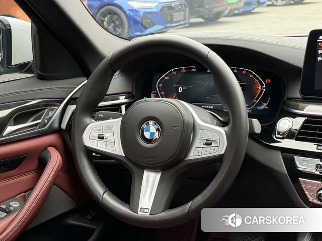 BMW 5 series 2023 Белый из Китая, фото 5