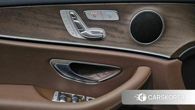 Mercedes-Benz E-Class W213 2022 Белый из Кореи, фото 5