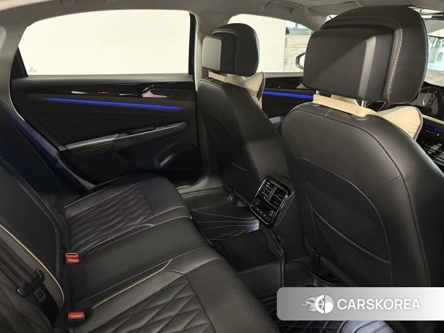Volkswagen Passat 2021 Черный из Китая, фото 5