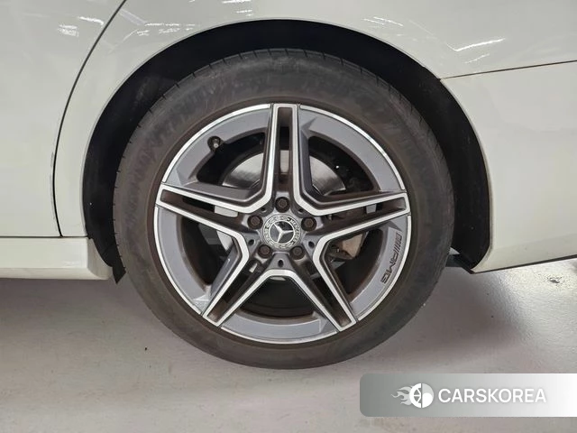 Mercedes-Benz E-Class W213 2023 Белый из Кореи, фото 5