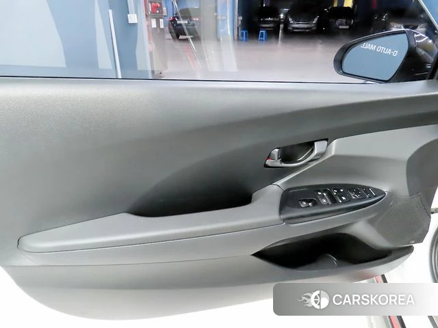 Hyundai Veloster (JS) 2018 Белый из Кореи, фото 5