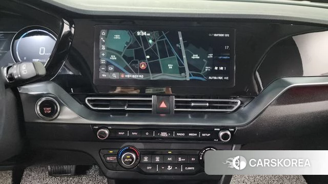 Kia Niro Plus 2022 Белый из Кореи, фото 5