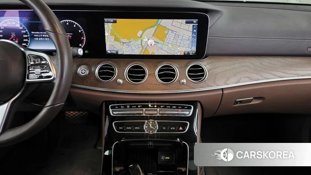 Mercedes-Benz E-Class W213 2019 Белый из Кореи, фото 5