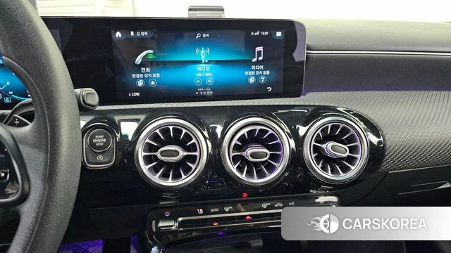 Mercedes-Benz A-Class W177 2020 Белый из Кореи, фото 5