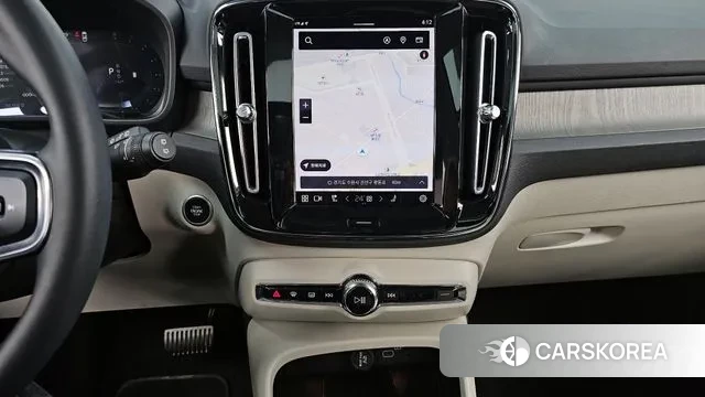 Volvo XC40 2023 Серебряный из Кореи, фото 5