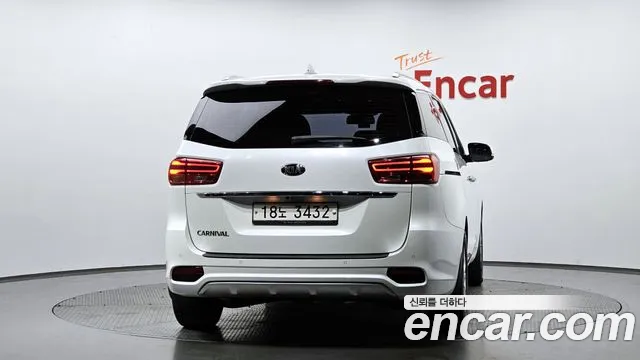 Kia The New Carnival 2018 Белый из Кореи, фото 5