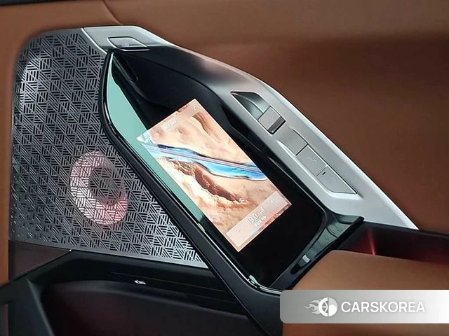 BMW i7 (G70) 2025 Серебристо-серый из Кореи, фото 5