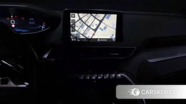 Peugeot 3008 second generation 2018 Белый из Кореи, фото 5