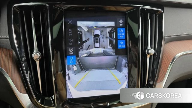 Volvo V60 Cross-Country 2nd Generation 2024 Белый из Кореи, фото 5
