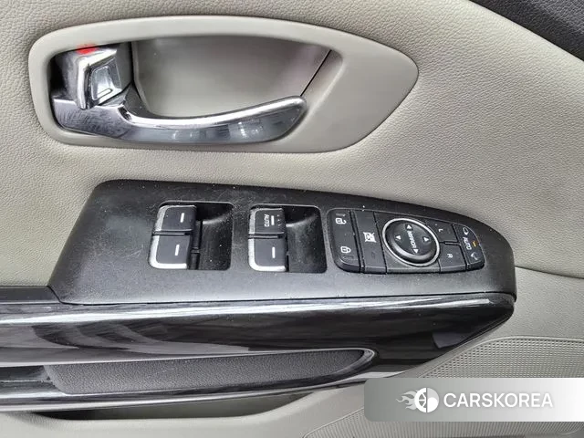 Kia All New Carnival 2018 Белый из Кореи, фото 5